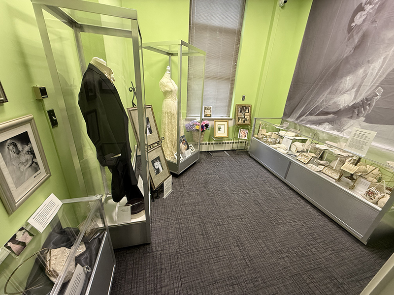 VPM_WeddingExhibit72-800